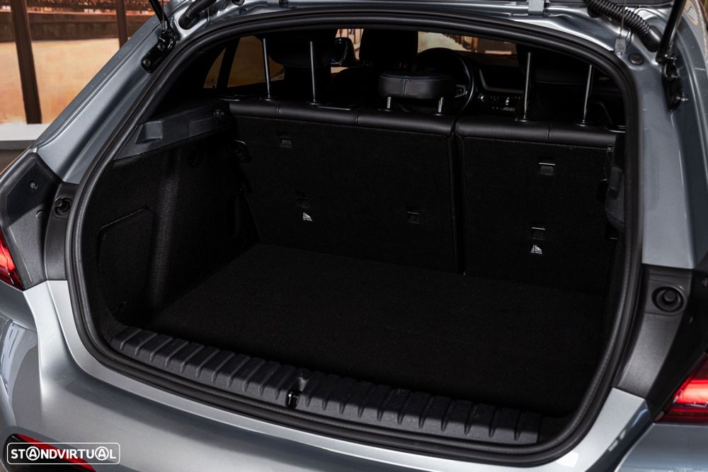 BMW 118 i Pack Desportivo M Auto - 30