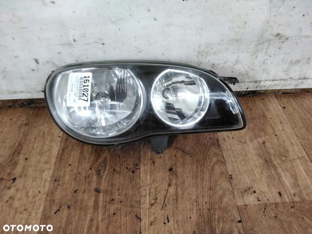 TOYOTA COROLLA E11 LAMPA PRZÓD PRAWA - 1