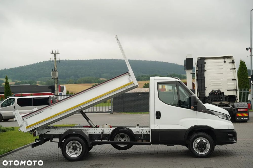 Iveco DAILY 35-160 / WYWROTKA STALOWA / BLIŹNIAK / MANUAL / 3 MIEJSCA / EURO 6 - 7