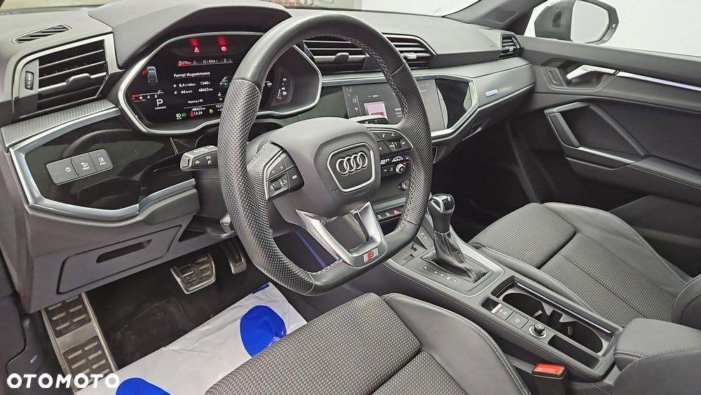 Audi Q3 Sportback - 9