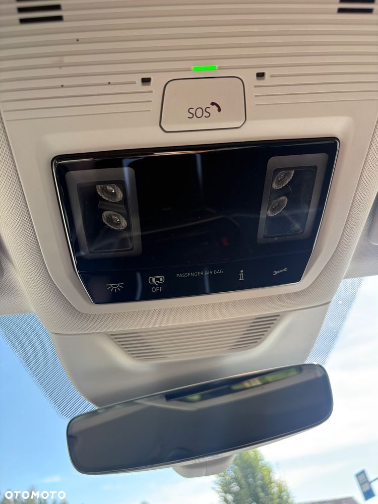 Volkswagen Passat - 38