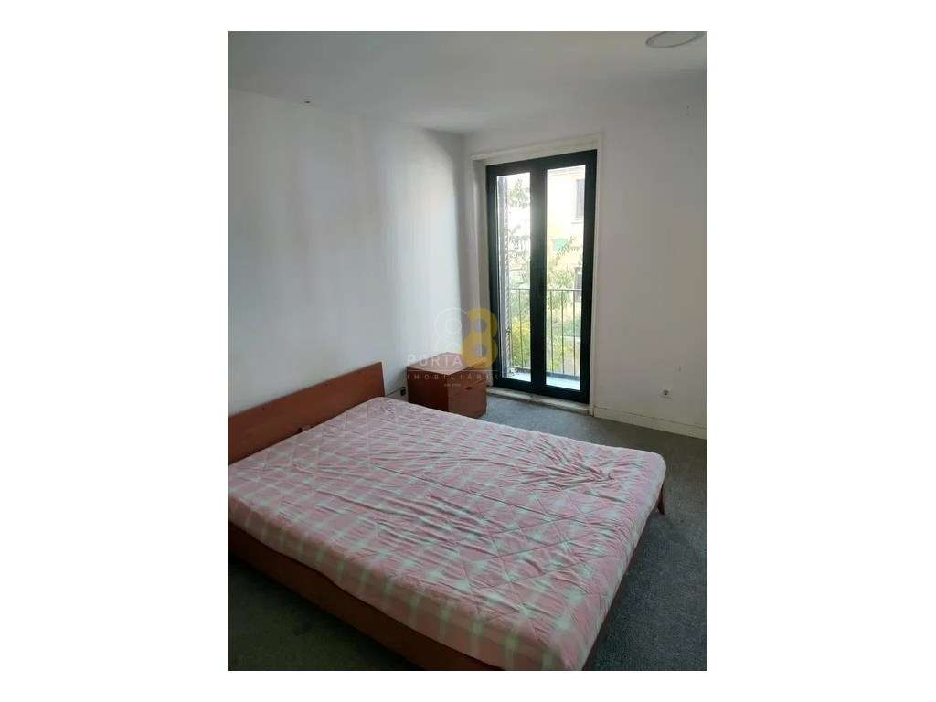 Moradia com pátio em Ramalde - Para recuperar (Oportunidade) - Grande imagem: 4/25