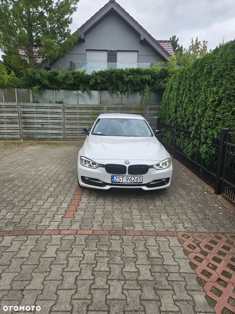 BMW Seria 3 318d Sport Line - 17