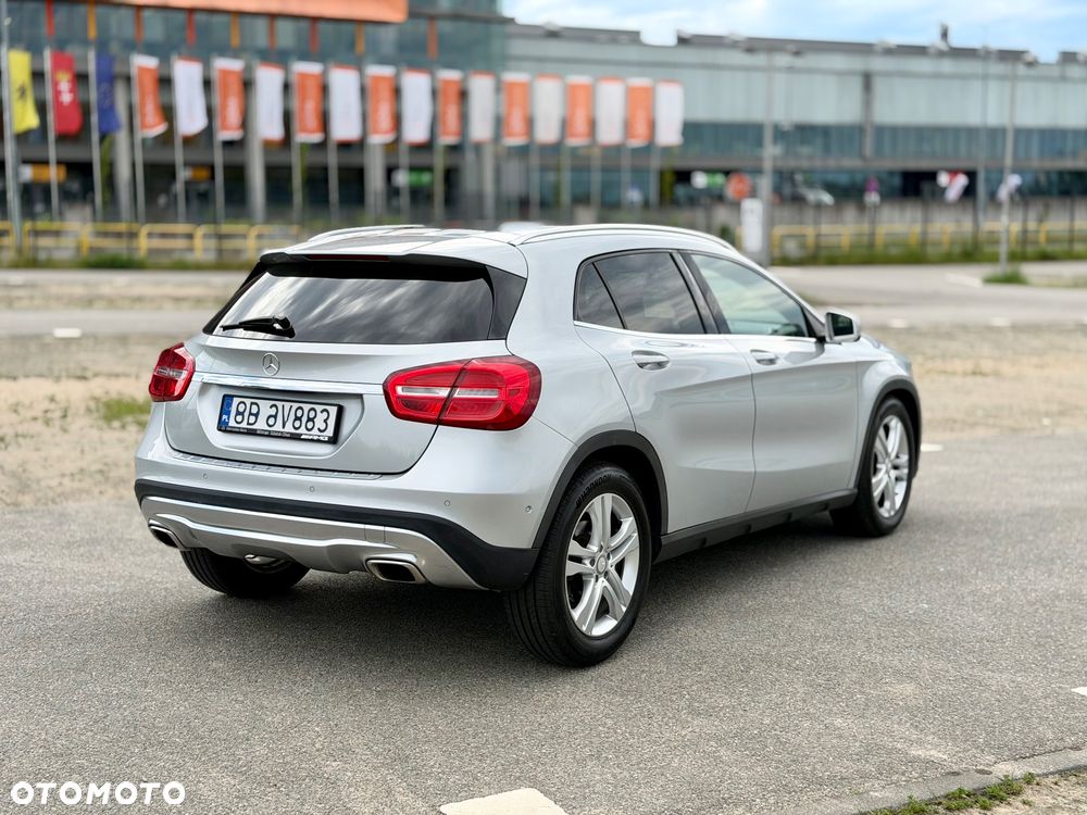 Mercedes-Benz GLA 200 7G-DCT Urban - 7