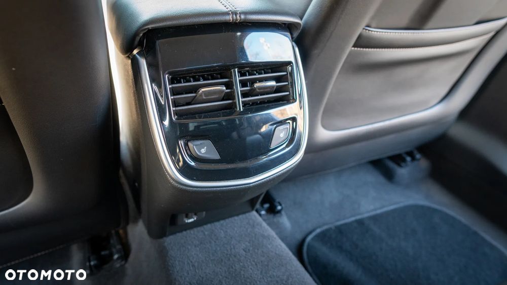 Cadillac XTS - 21