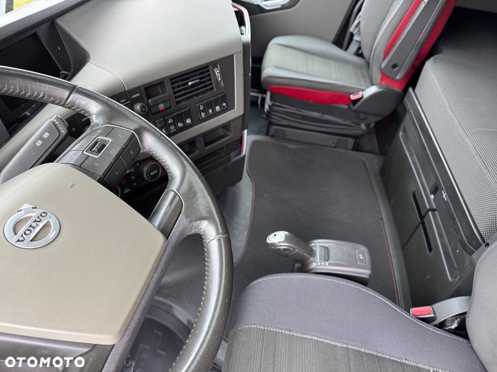 Volvo - 11