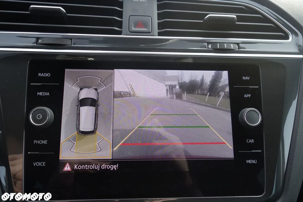 Volkswagen Tiguan 2.0 TSI 4Mot Elegance DSG - 30