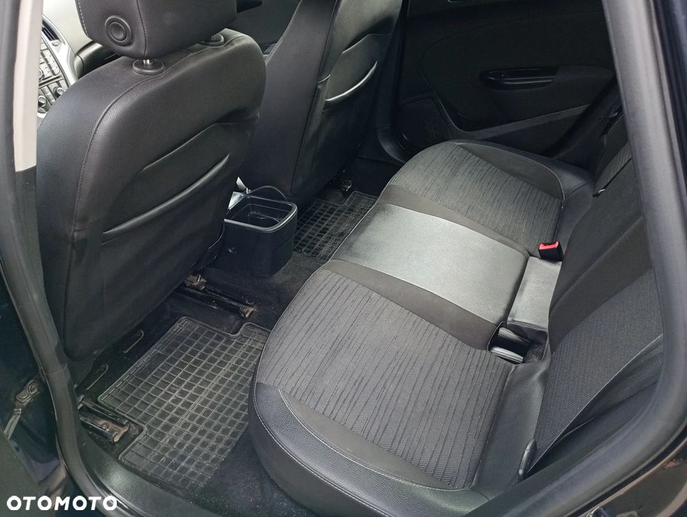 Opel Astra 1.6 EU6 - 13
