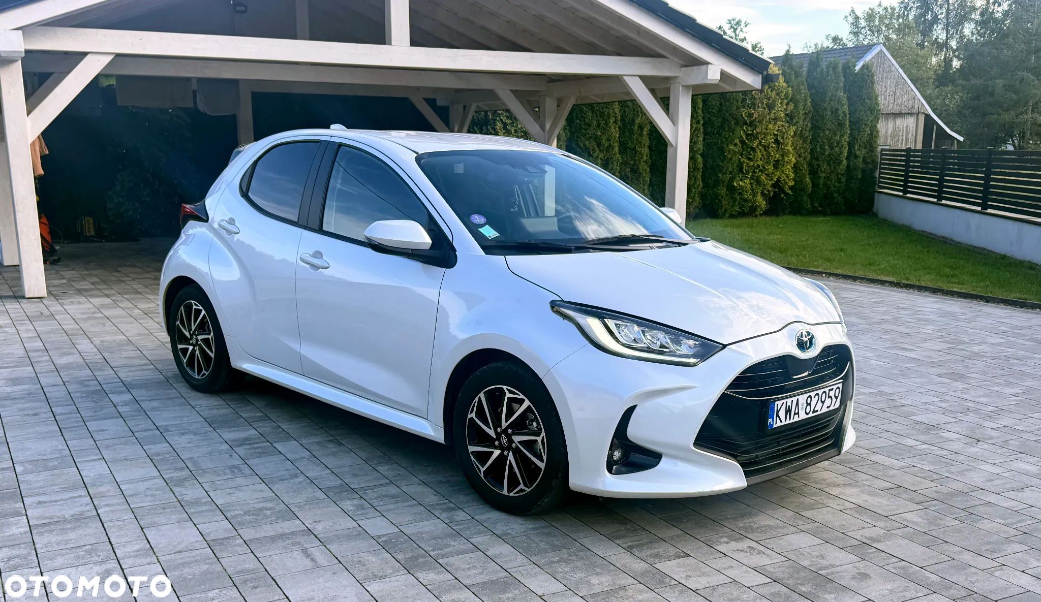 Toyota Yaris Hybrid 1.5 Premiere Edition - 1