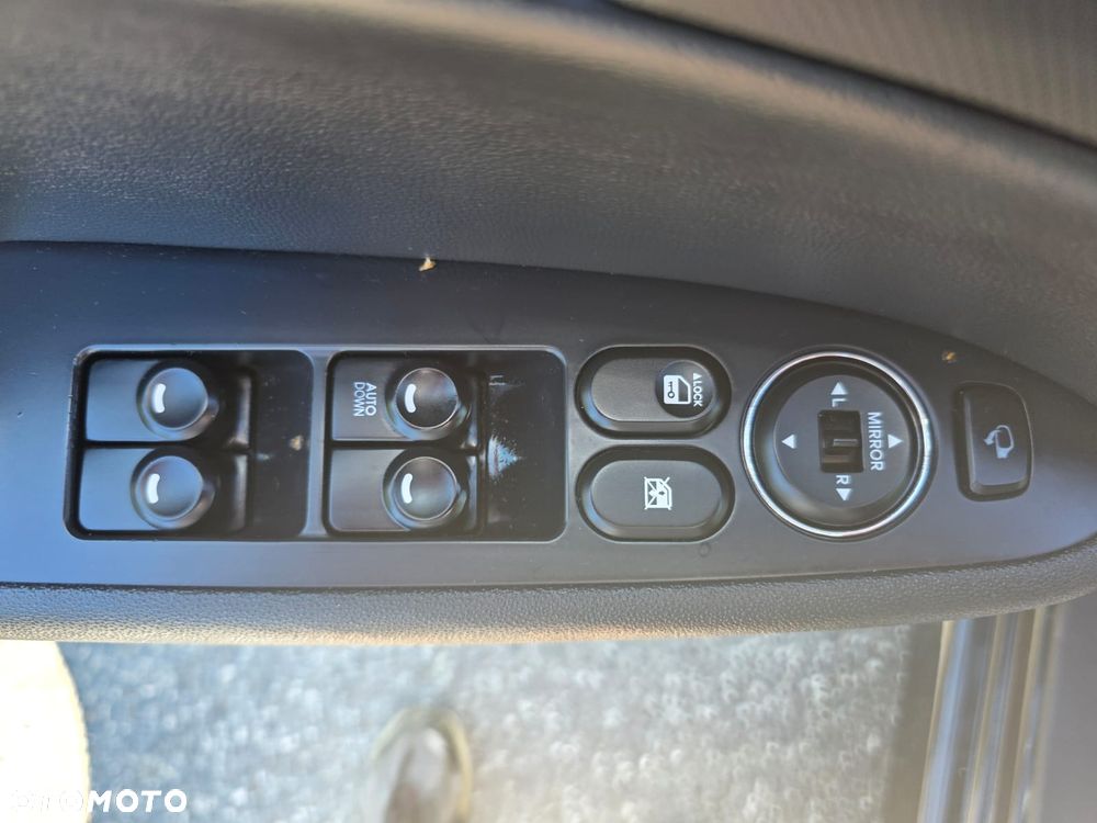Hyundai i30 1.4 Comfort World Cup - 19