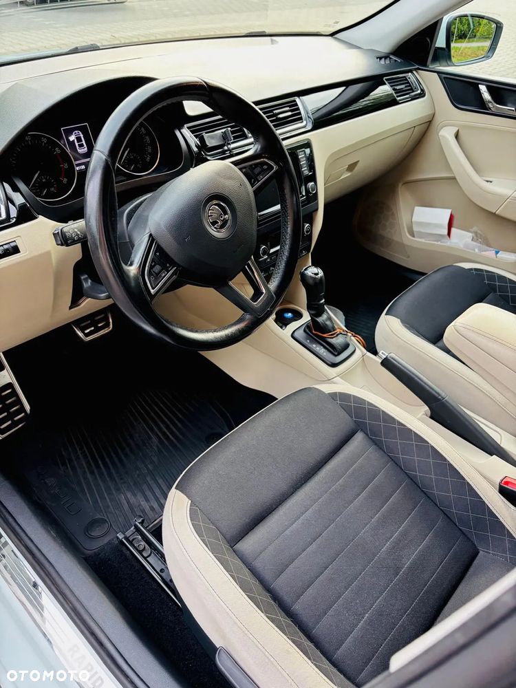 Skoda RAPID 1.4 TSI Style DSG - 8