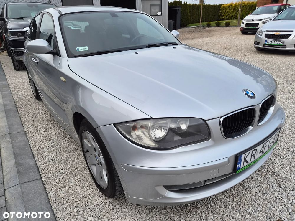 BMW Seria 1 - 12