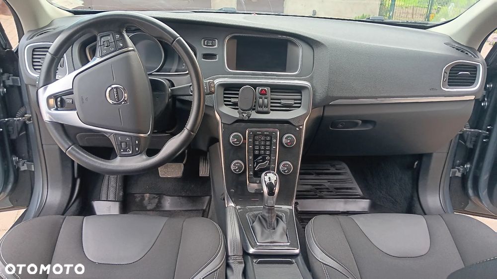 Volvo V40 D2 Geartronic Momentum - 31