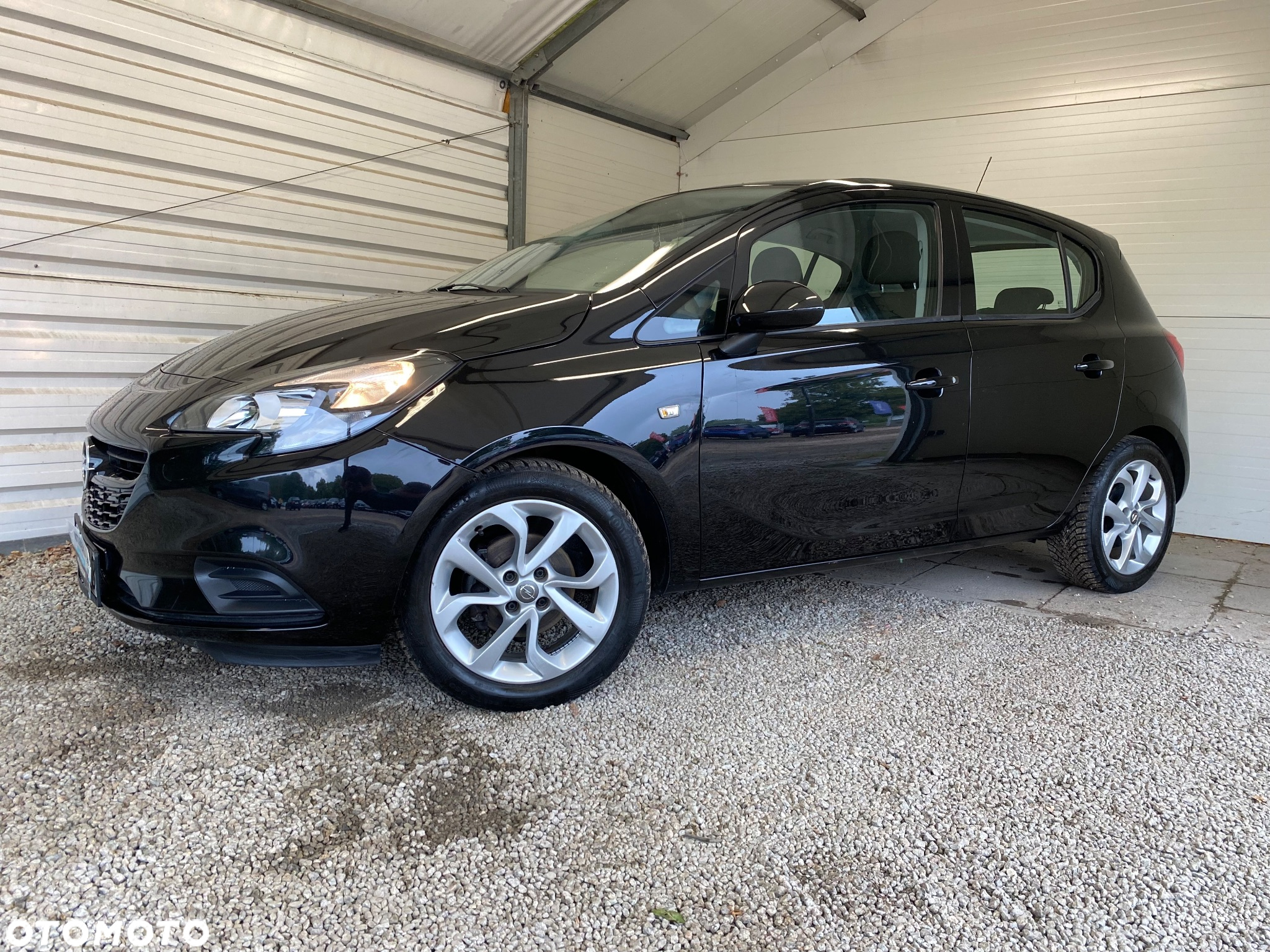 Opel Corsa 1.2 Cosmo - 33