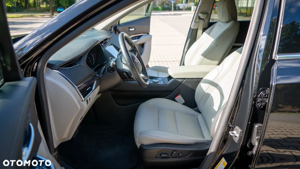 Cadillac XT4 350T AWD Luxury - 10