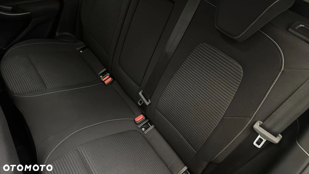Ford Focus 1.0 EcoBoost Titanium X - 27