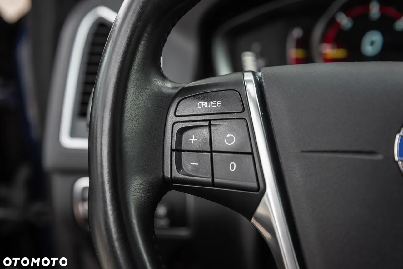 Volvo XC 60 D4 Drive-E Ocean Race - 21