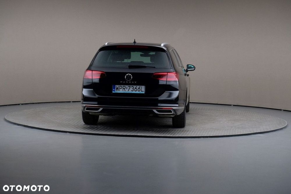 Volkswagen Passat Variant 2.0 TSI Elegance DSG - 5