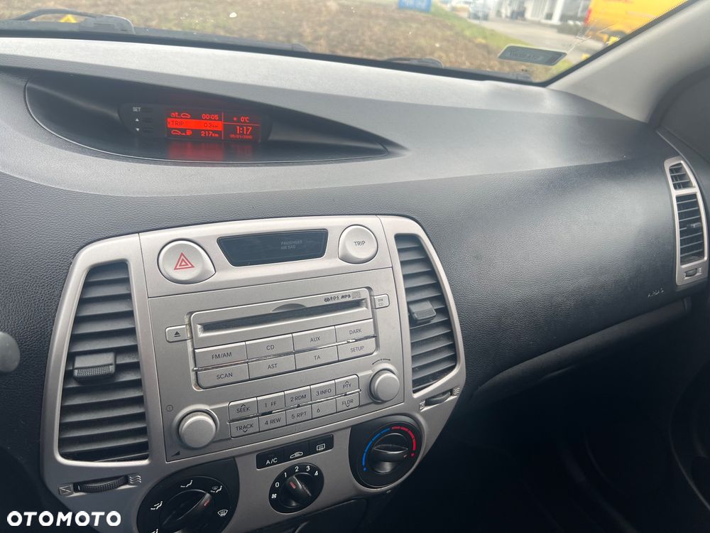 Hyundai i20 1.2 Comfort - 20