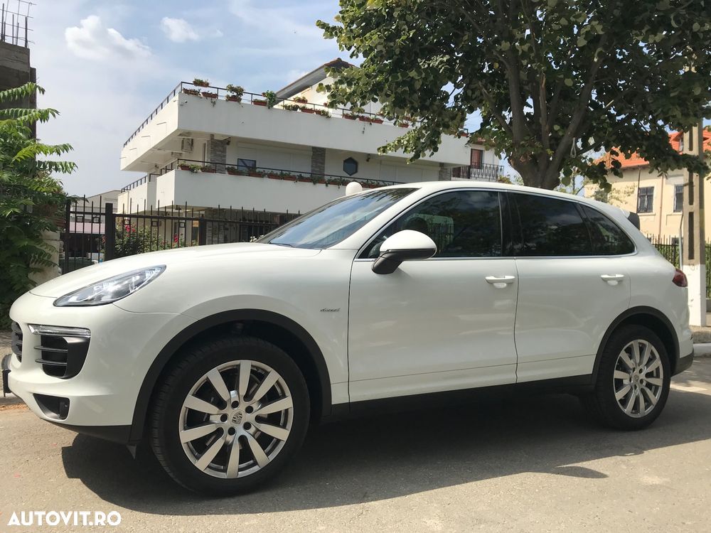 Porsche Cayenne - 2
