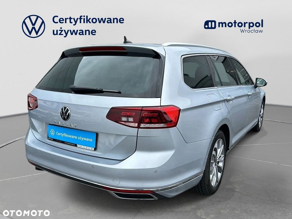 Volkswagen Passat Variant 2.0 TDI EVO Elegance DSG - 16