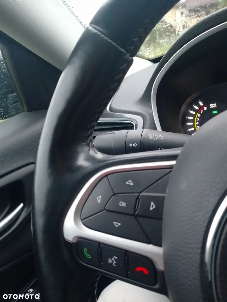 Jeep Compass - 13