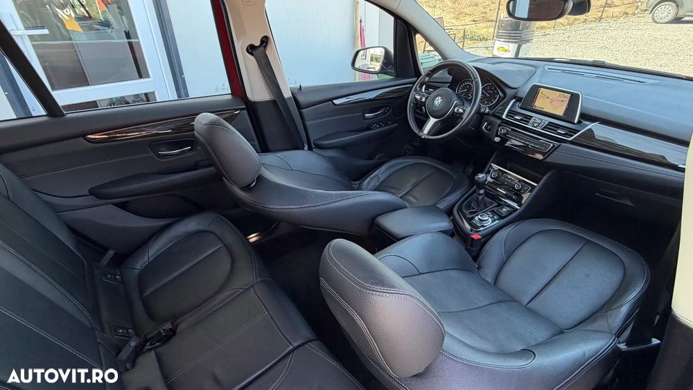 BMW Seria 2 216d Luxury Line - 9
