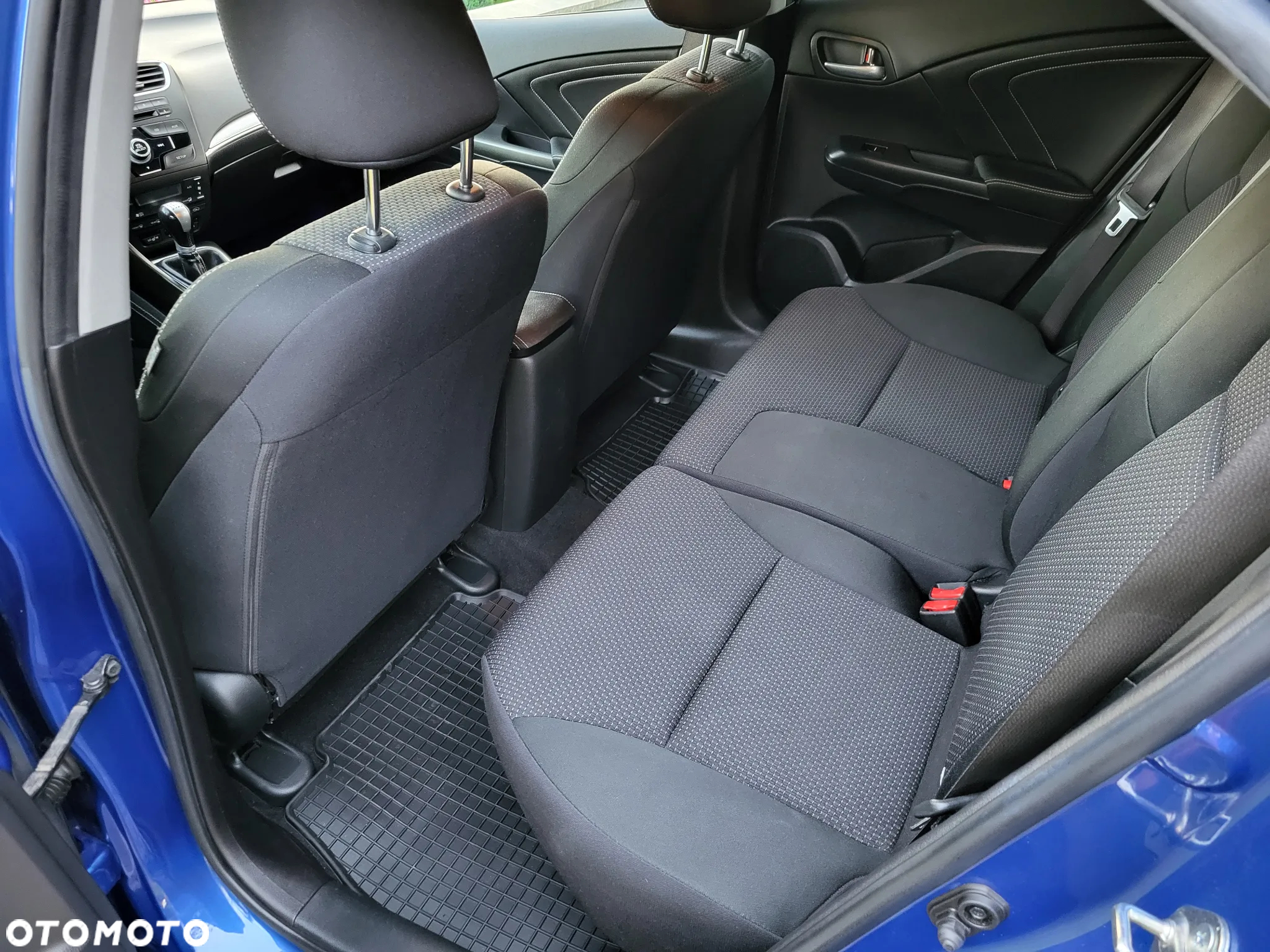 Honda Civic 1.8 i-VTEC Lifestyle Black Edition - 14