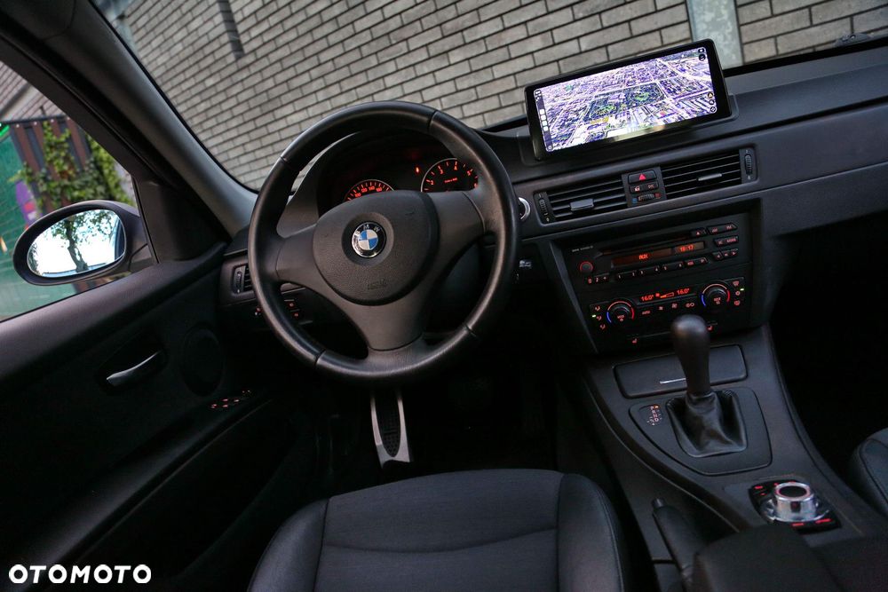 BMW Seria 3 - 22