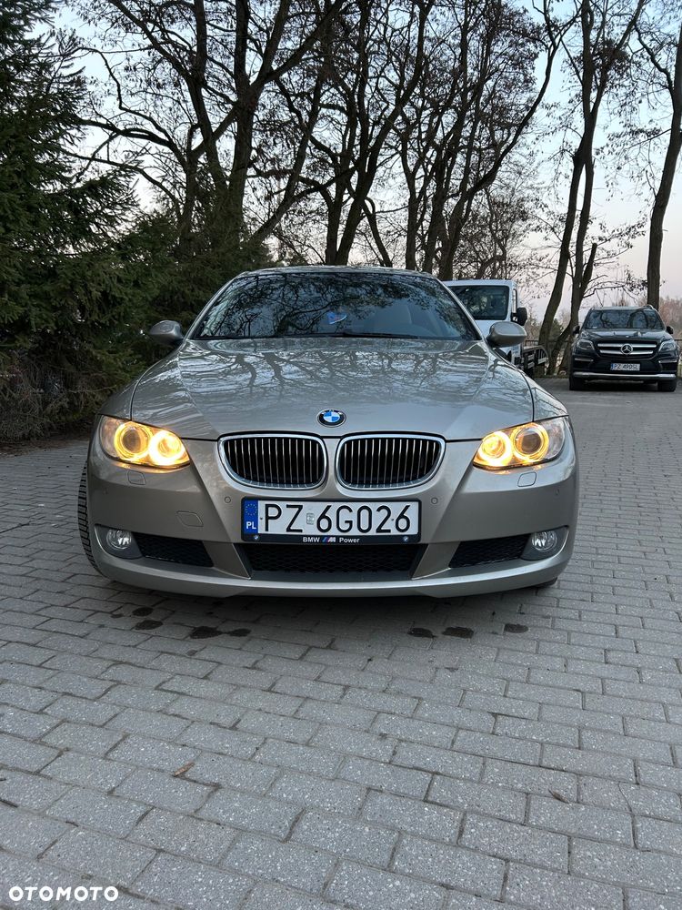BMW Seria 3 325i xDrive - 13