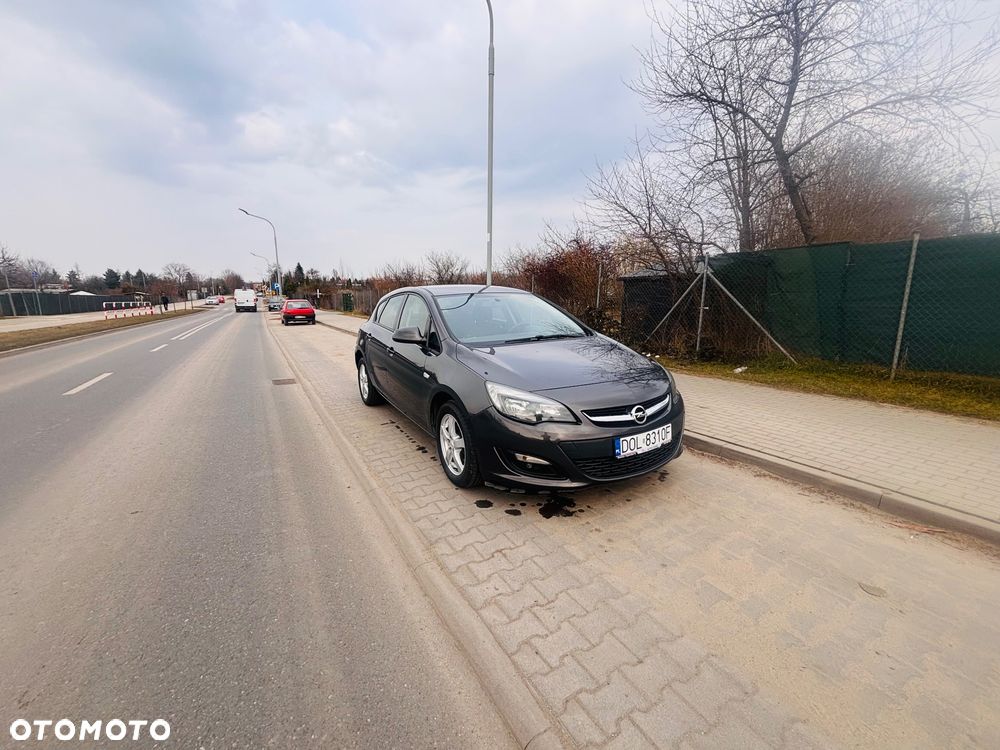 Opel Astra 1.6 Essentia - 3