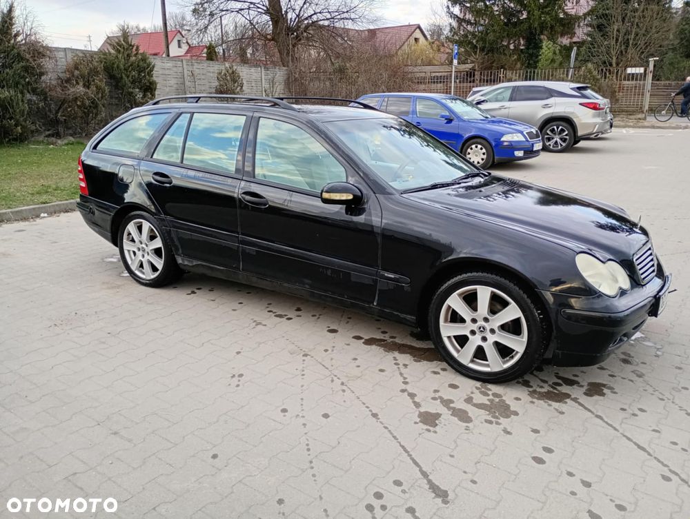 Mercedes-Benz Klasa C 180 T Kompressor Classic - 3