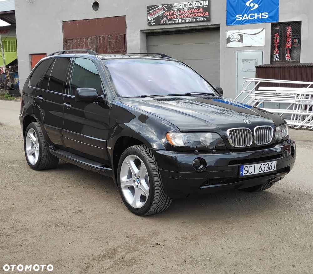 BMW X5 4.4i - 11
