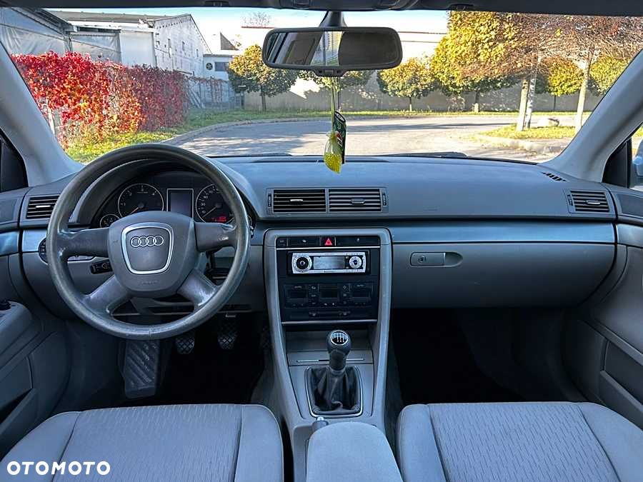 Audi A4 Avant - 6