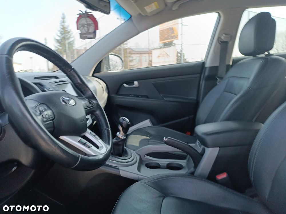 Kia Sportage 1.7 CRDI 2WD ISG Dream-Team Edition - 21