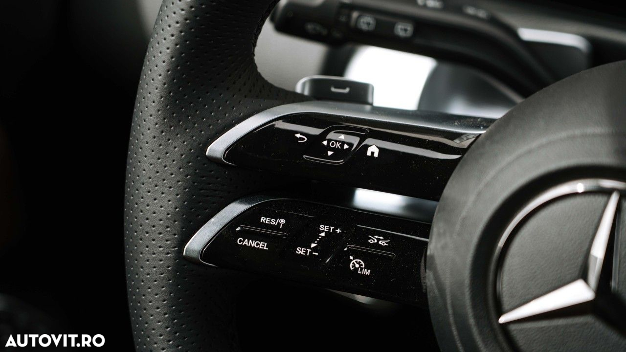 Mercedes-Benz GLB - 17