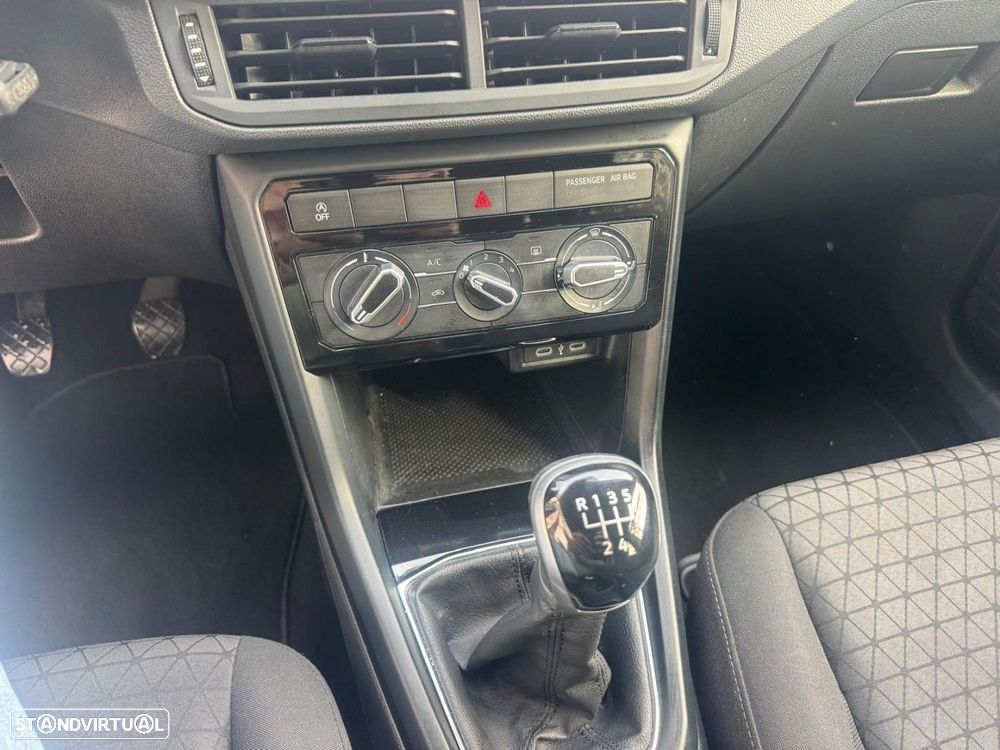 VW T-Cross 1.0 TSI - 12