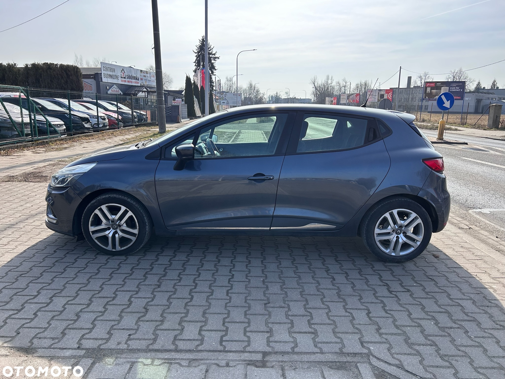 Renault Clio dCi 90 Dynamique - 9