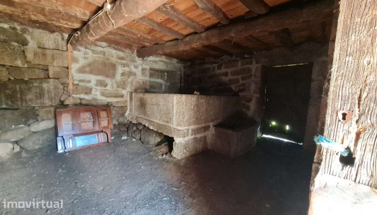 Venda de Três Moradias, Gestaçô Baião - Grande imagem: 5/29