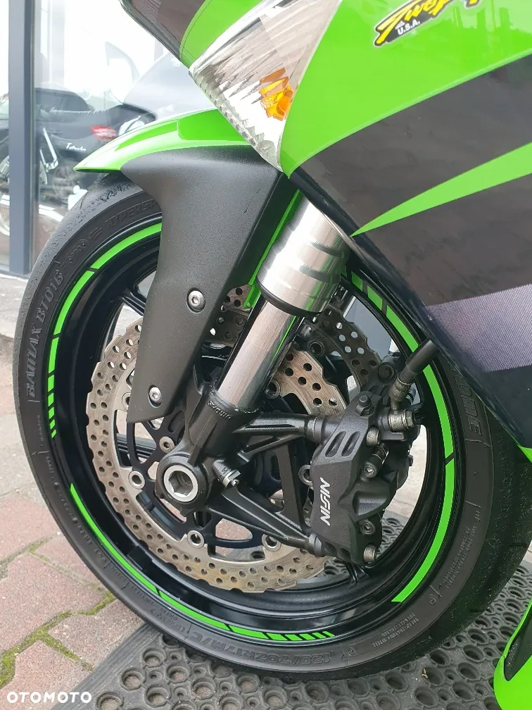 Kawasaki Ninja - 9