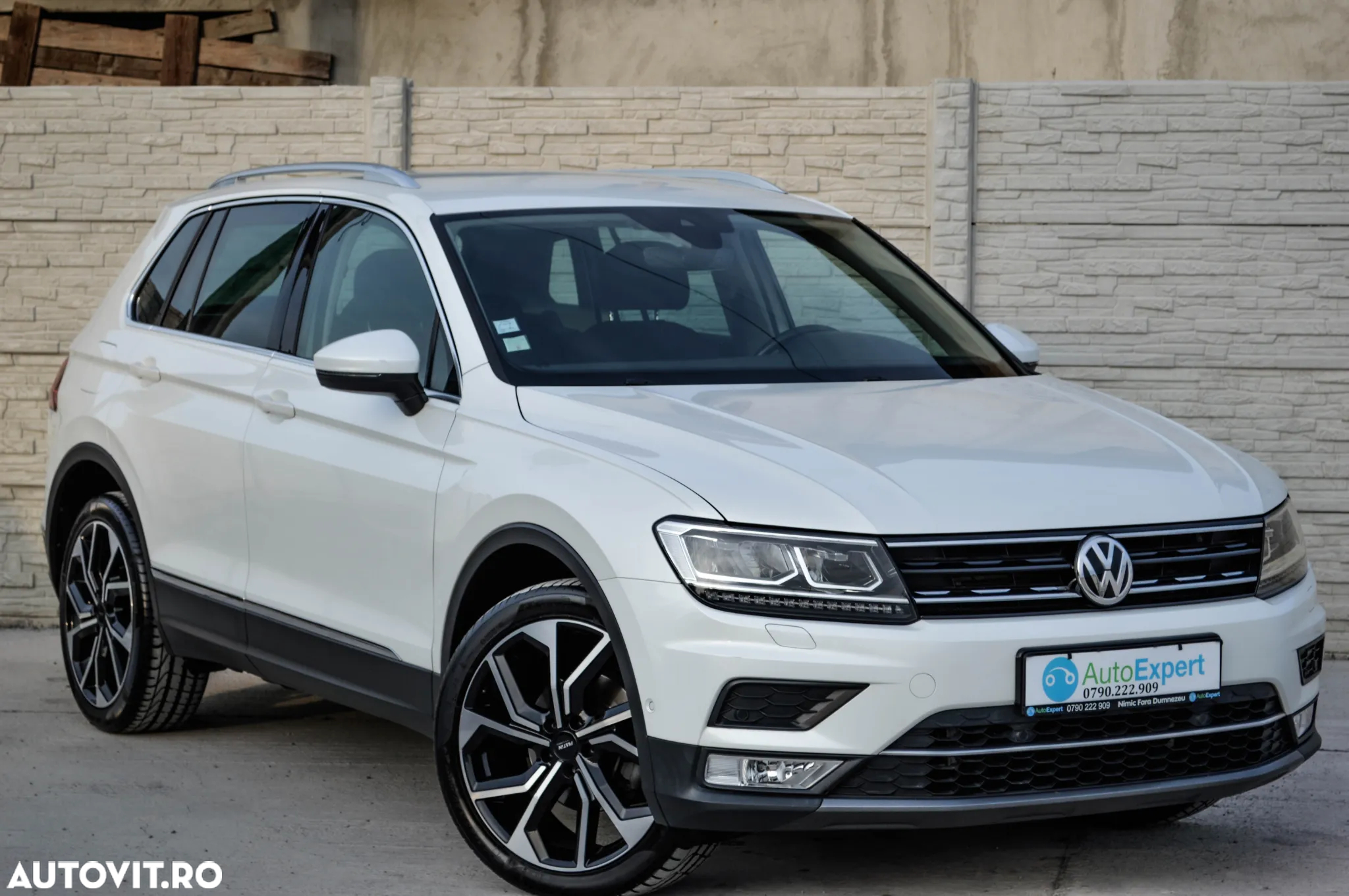 Volkswagen Tiguan 2.0 TDI 4Mot DSG Highline - 2