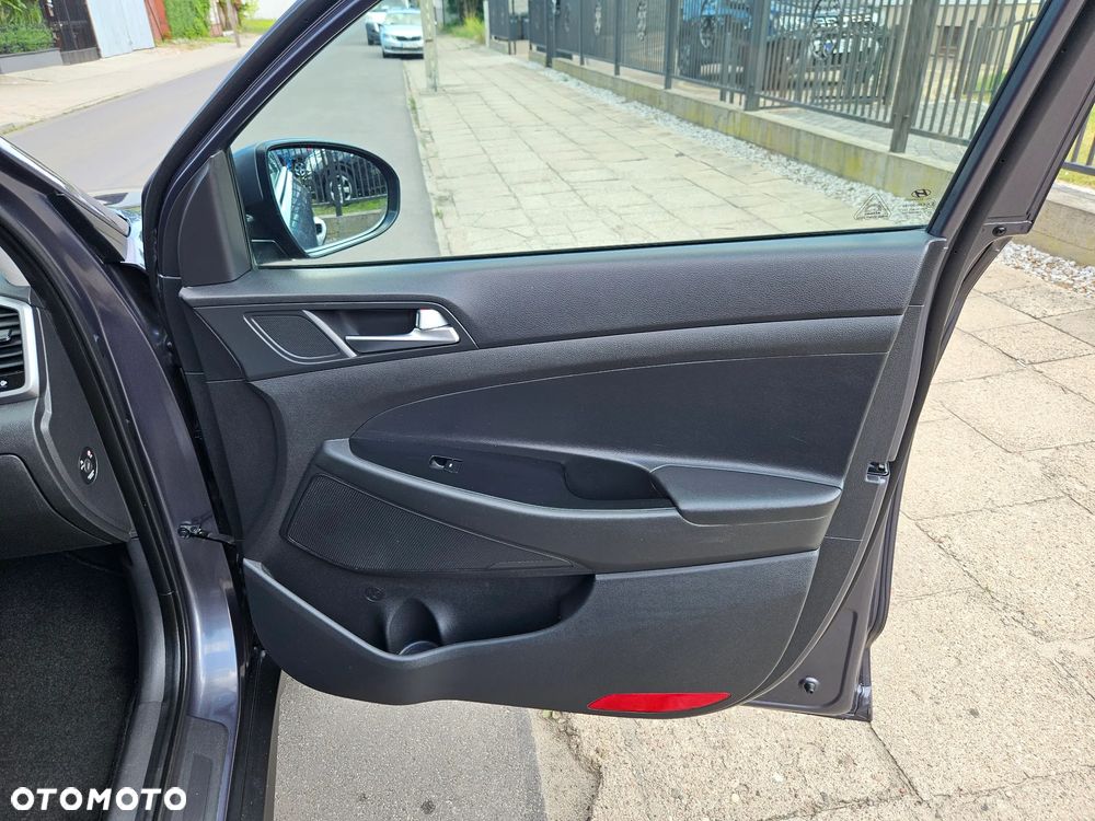 Hyundai Tucson blue 1.6 GDi 2WD Navi - 39