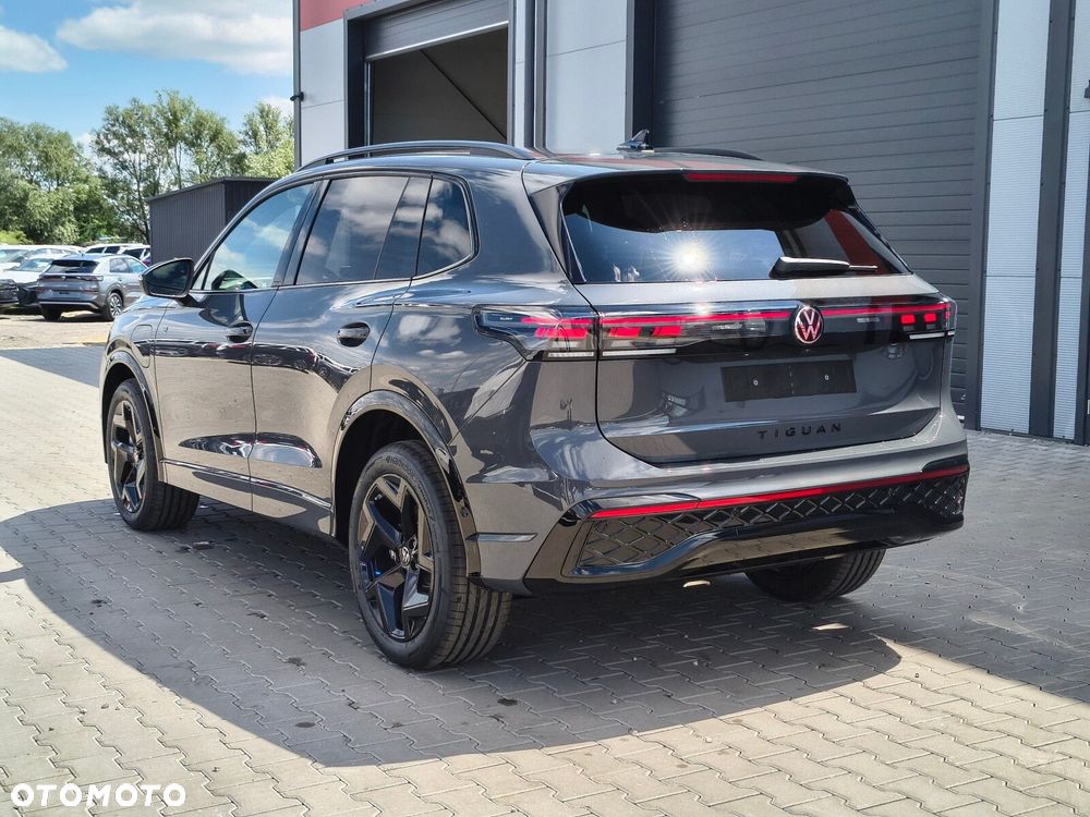 Volkswagen Tiguan - 5