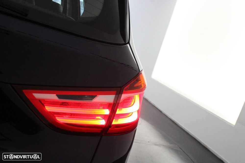 BMW 216 Gran Tourer d 7L Line Luxury Auto — fotografia 36