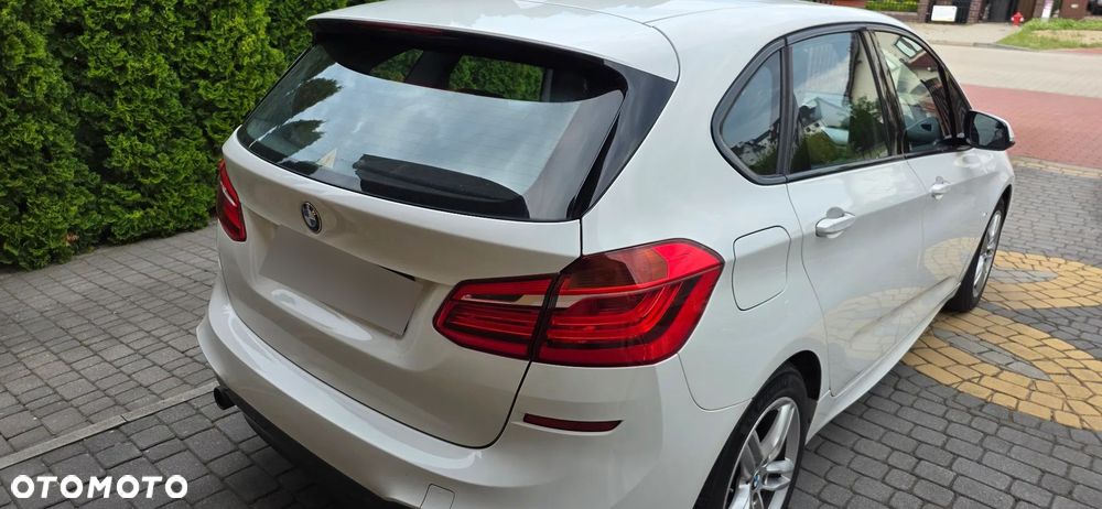 BMW Seria 2 216d M Sport - 6