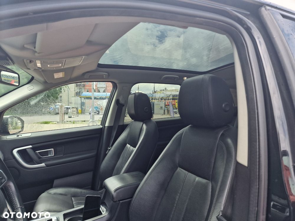 Land Rover Discovery Sport TD4 SkyView Edition - 8