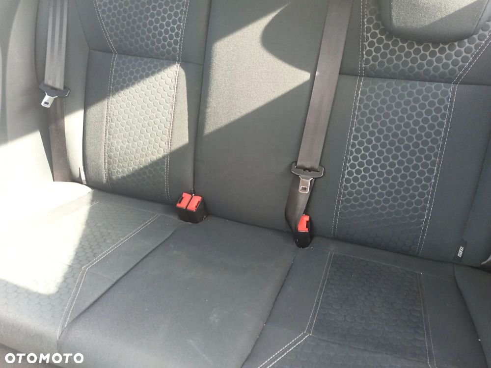 Ford Fiesta - 9