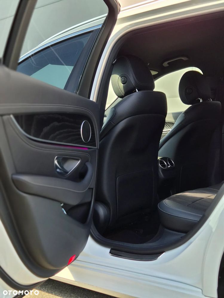 Mercedes-Benz Klasa E 220 d 4-Matic AMG - 15