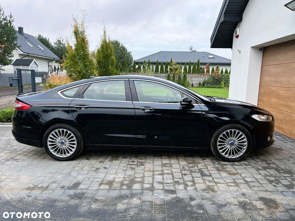 Ford Fusion 2.0 EcoBoost Titanium - 39