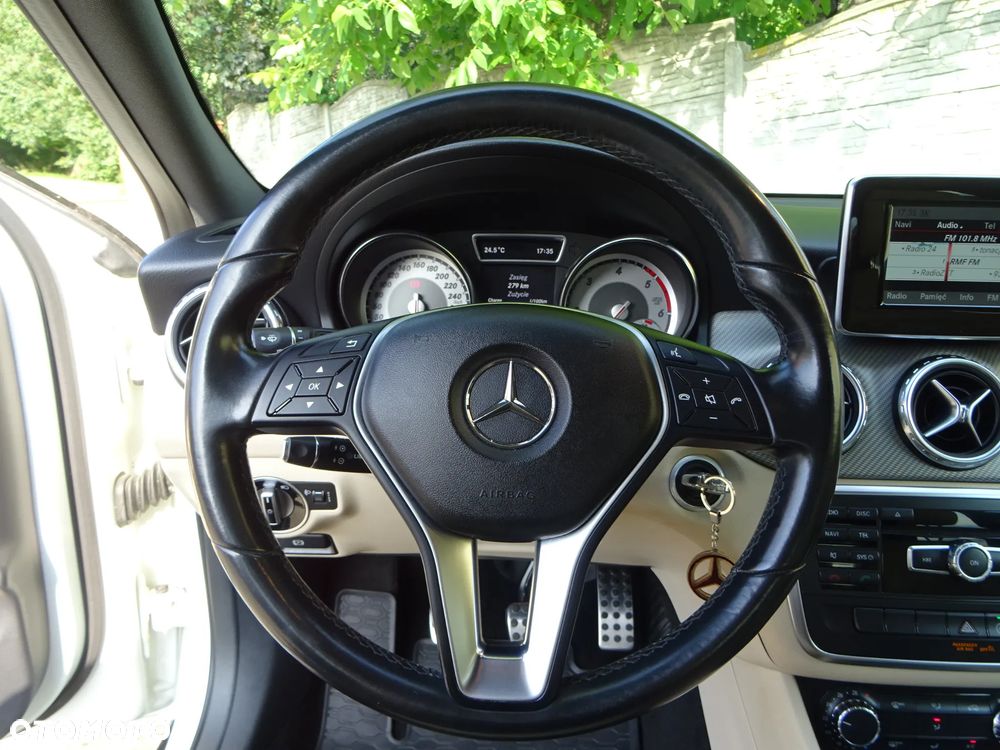 Mercedes-Benz GLA 180 (CDI) d - 21